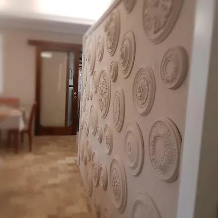 Monte Sirai מלון